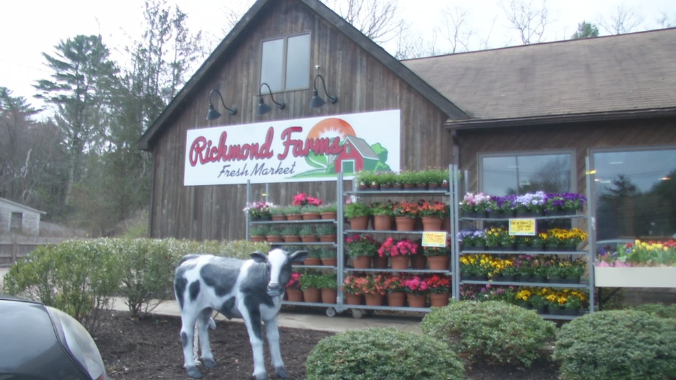 Richmond Farms Fresh Market opens WJAR