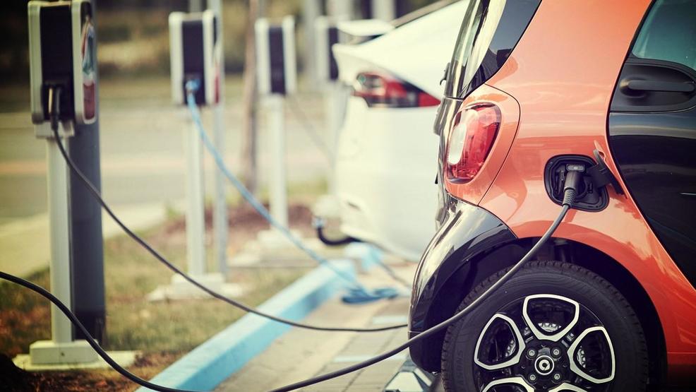 Buying electric or hybrid? California's clean vehicle rebates changing