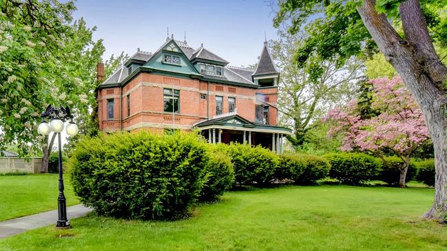 Photos: After 127 years, $2.4 million Warm Springs mansion in Boise now up for sale 