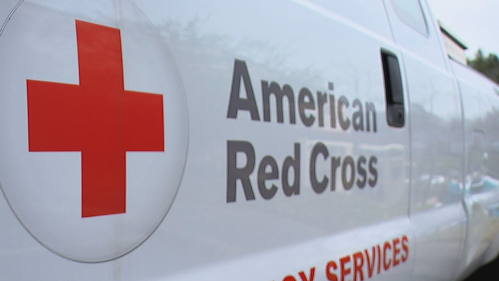 The Red Cross assists families displaced by the fire in an apartment in SC;  See how you can help