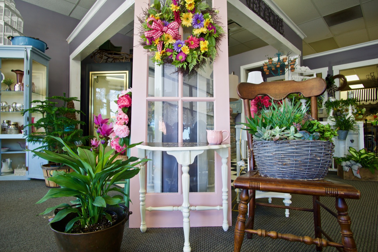 Willow Floral Is The Best Vintage Decor Store You've Never Heard Of