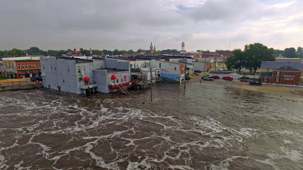 Major flooding in Independence as Wapsi falls just short of record KGAN