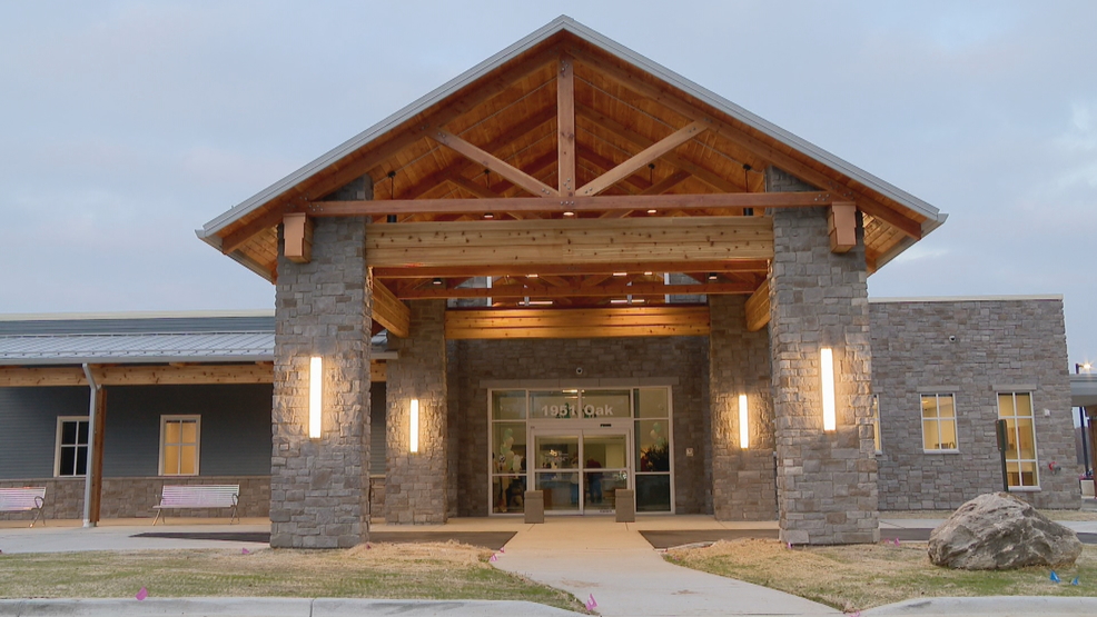 New Niles health care facility provides primary care to everyone WSBT