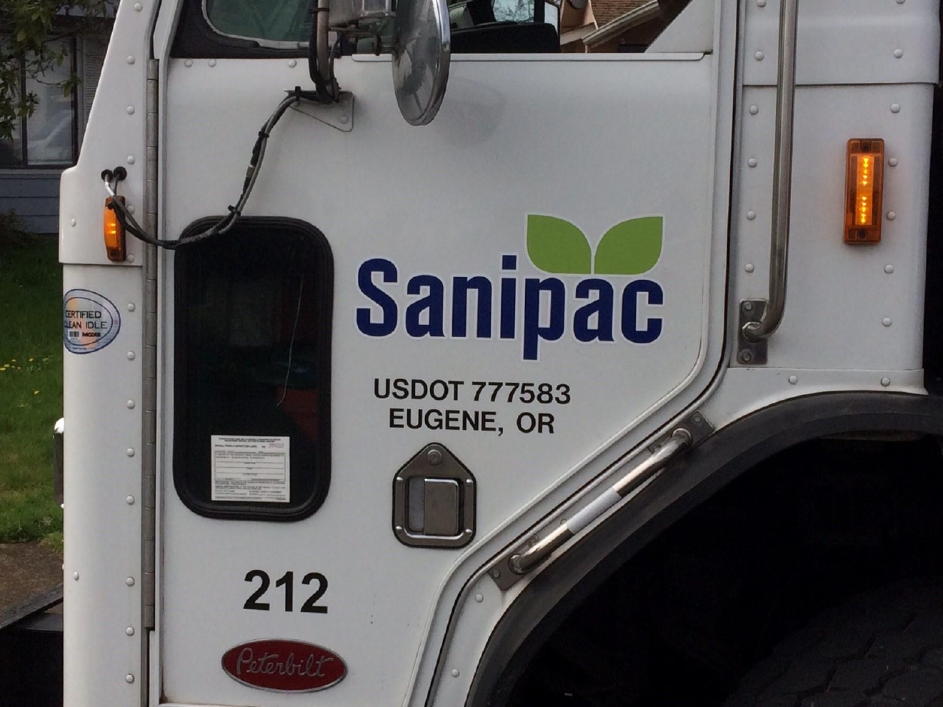 In a dirty business, Sanipac employee earns award for clean driving In a dirty business, Sanipac employee earns award for clean driving
