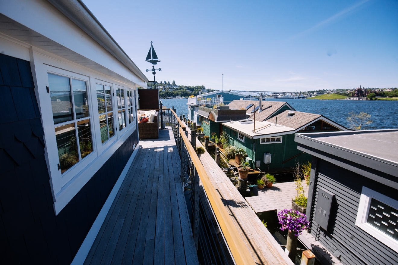 This South Lake Union Houseboat is What Dreams Are Made Of Seattle