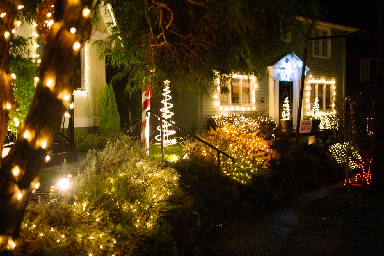 Photos Candy Cane Lane kicks off in Seattle Seattle Refined