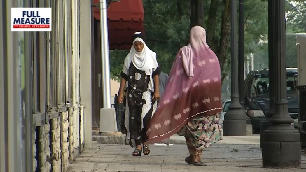 maine-town-becomes-unlikely-refuge-for-somalis-seeking-asylum-wfxl