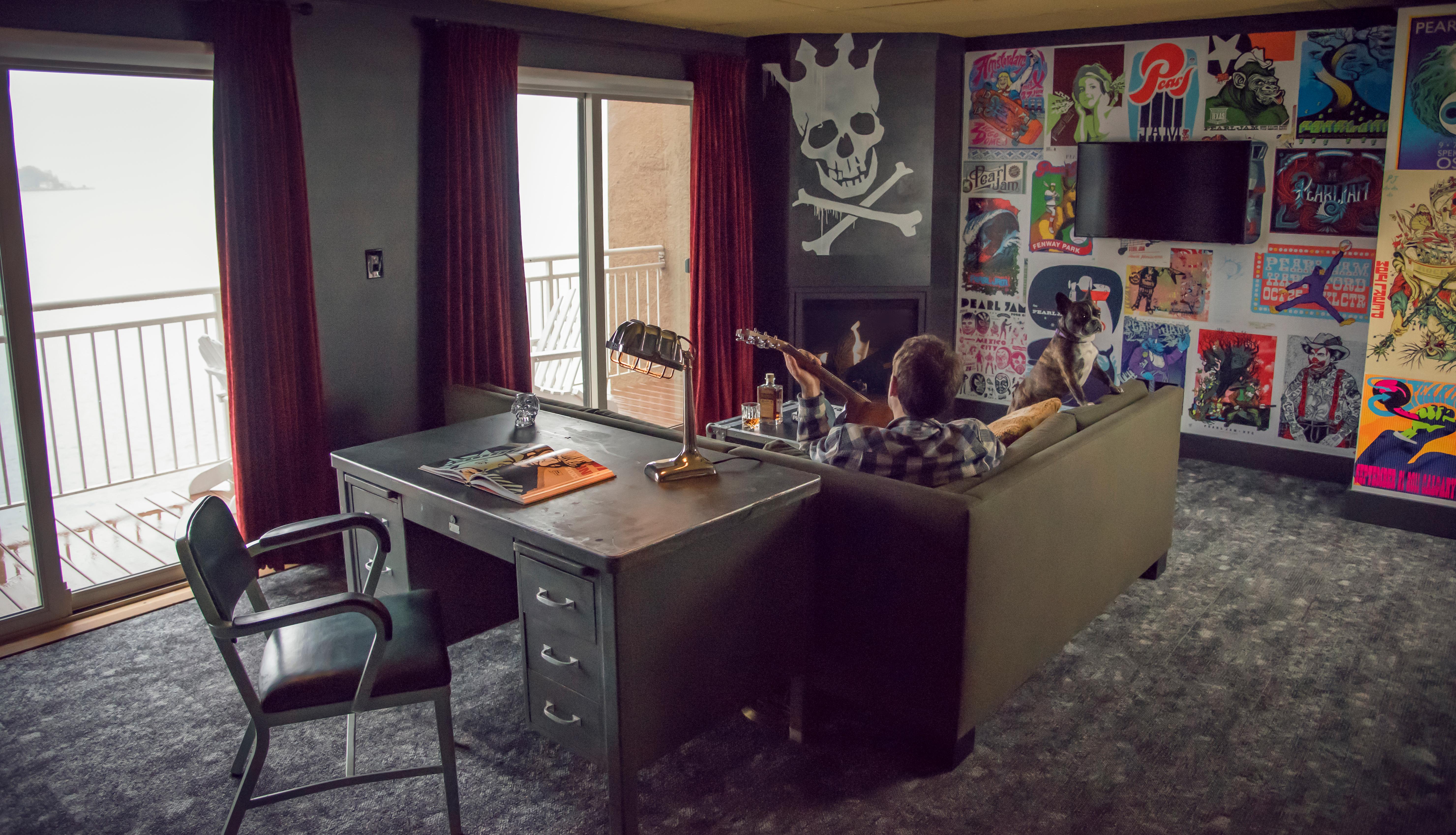 Photos Inside the Pearl Jam & Beatles Suites at the Edgewater Hotel