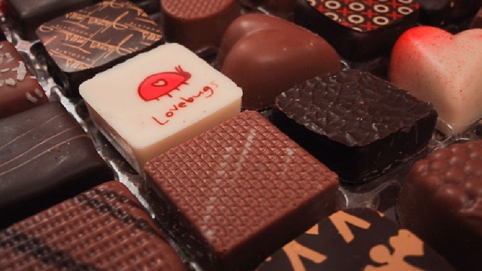 800px-Valentines_Day_Chocolates_from_2005.jpg