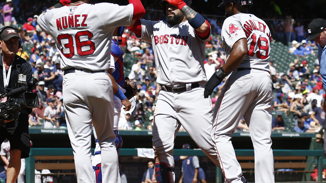 Red Sox, Yanks bring 2 best records into fight for 1st place