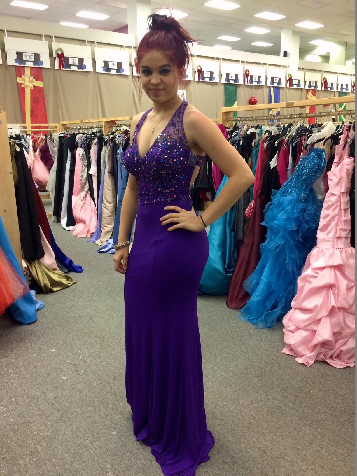 Prom dress giveaway this weekend WLOS