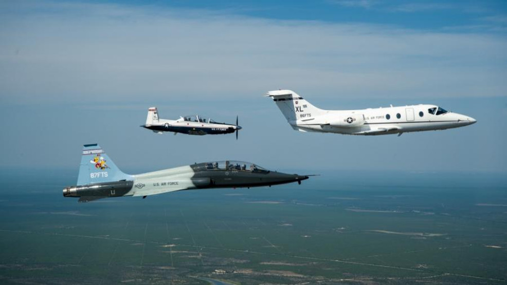 Laughlin AFB flying over San Angelo to honor first responders, health care workers KTXS