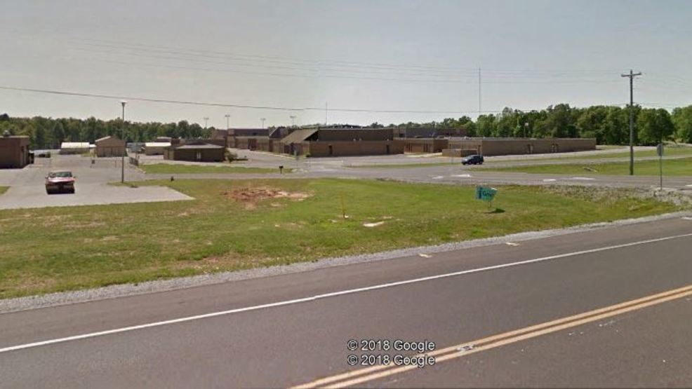 Reports Possible school shooting in Marshall County, Kentucky KVII