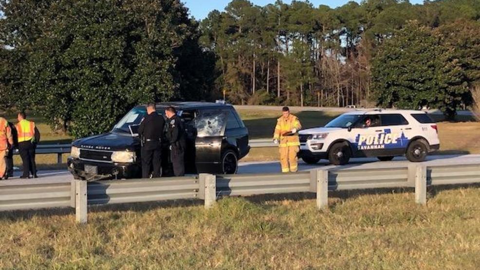 Suspect led Savannah police on chase, ends in crash that shuts down WB