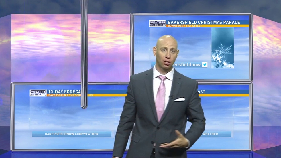 The Bakersfield Christmas parade foreast KBAK