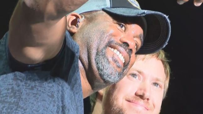 Veteran receives huge surprise at Carolina Country Music Fest 