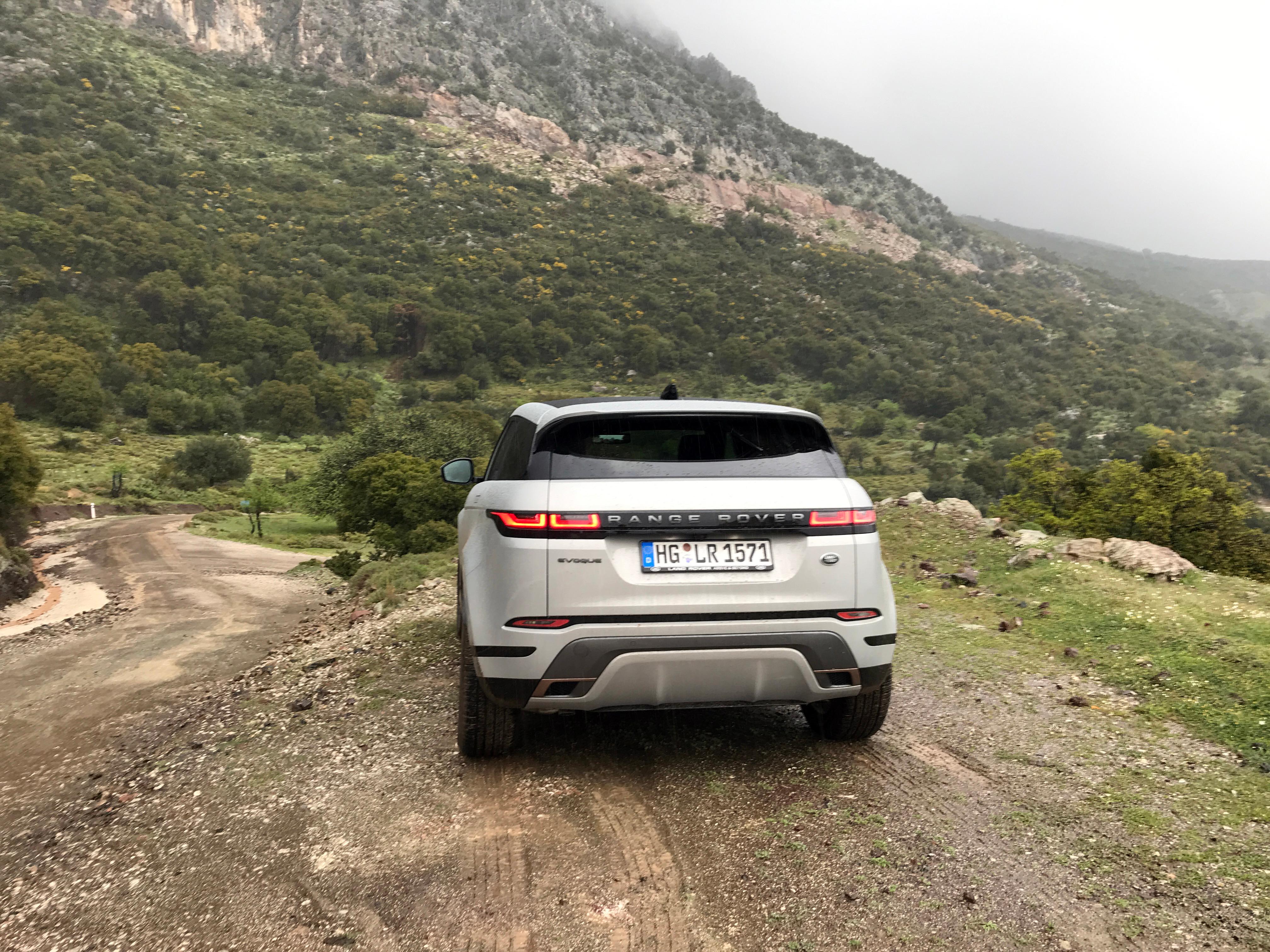 2020 land rover range rover evoque: an urban vehicle with the
