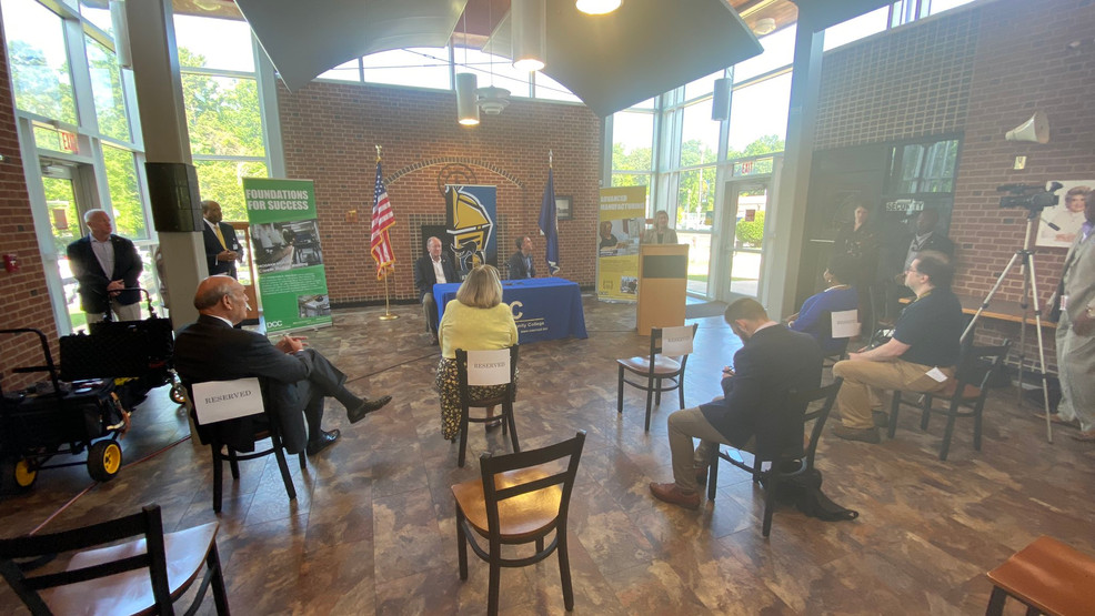 Governor Northam visits Danville Community College to highlight G3 Program