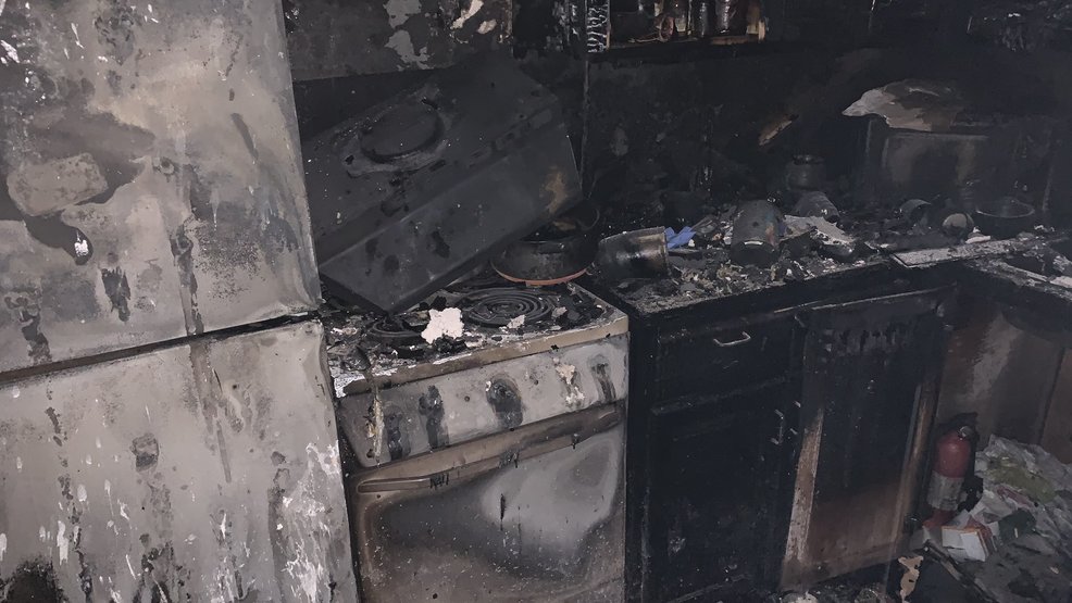 South Austin apartment fire displaces five people KEYE